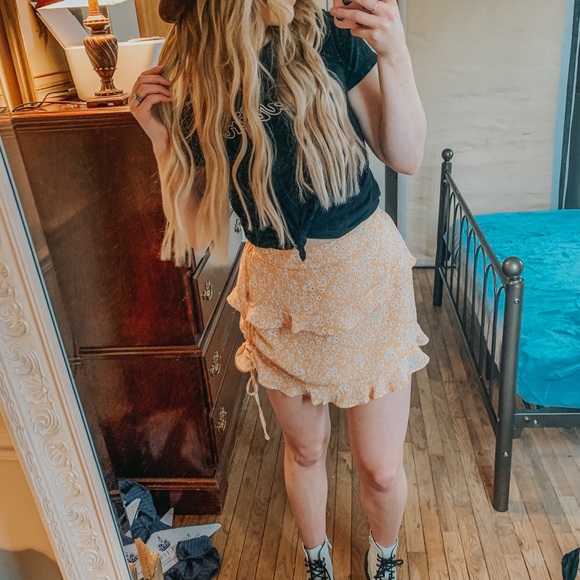 Princess Polly Dresses & Skirts - PRINCESS POLLY SKIRT